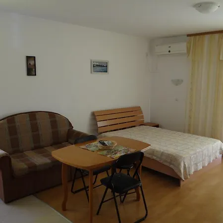 16 B Laguna Slăntjev Brjag